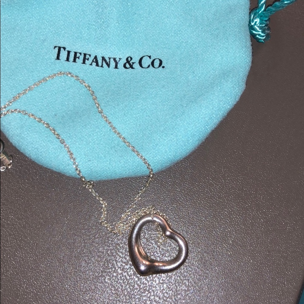 Elsa Peretti Open Heart Pendant, 16 mm wide.